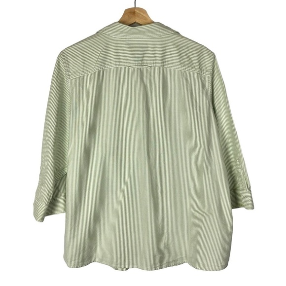 L.L. Bean Green & White Seersucker Stripe Long Sleeve Button Down 1X - Picture 2 of 4